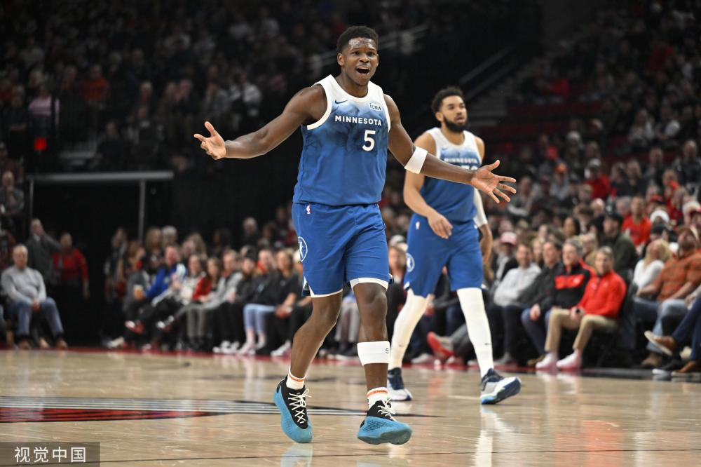 树立他在球 树立他在球